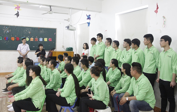 走进春芽校园，关爱特殊儿童——蜀王集团捐赠春芽特殊儿童发展中心物资暨志愿者爱心活动(图3)